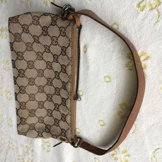 グッチ(Gucci)のGUCCI  ポーチ(ポーチ)