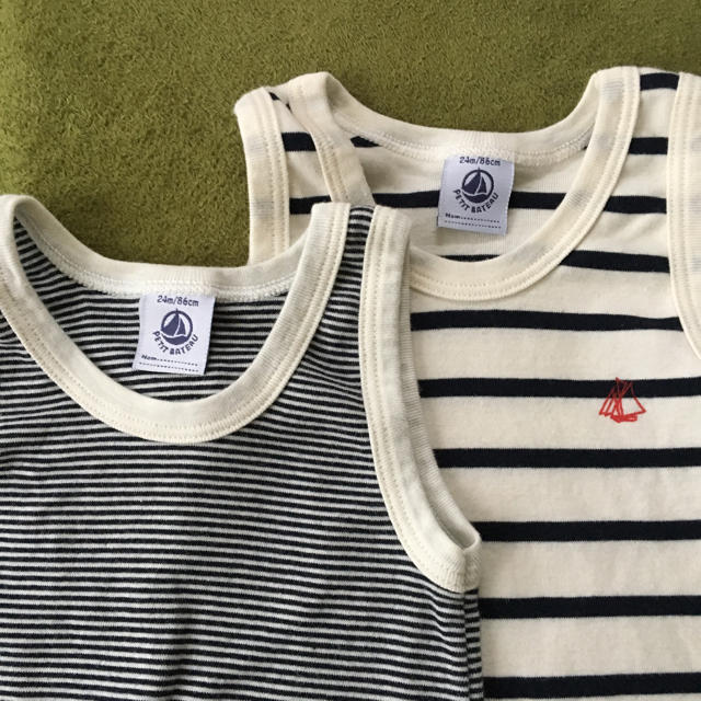 PETIT BATEAU(プチバトー)のプチバトー 二枚セット 未使用品 キッズ/ベビー/マタニティのベビー服(~85cm)(ロンパース)の商品写真