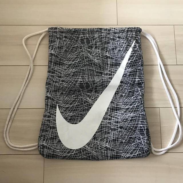 NIKE(ナイキ)のナイキ ナップサック メンズのバッグ(バッグパック/リュック)の商品写真