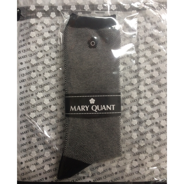 MARY QUANT(マリークワント)の【新品タグ付未開封】マリークワント💕ソックス 靴下 ブラック×グレー レディースのレッグウェア(ソックス)の商品写真