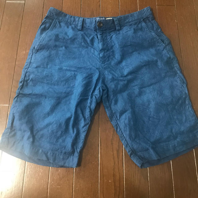 BLUE BLUE(ブルーブルー)の専用 メンズのパンツ(ショートパンツ)の商品写真