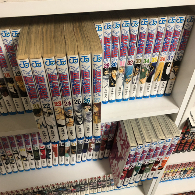 集英社(シュウエイシャ)のBLEACH 全巻 + おまけ4冊 エンタメ/ホビーの漫画(全巻セット)の商品写真