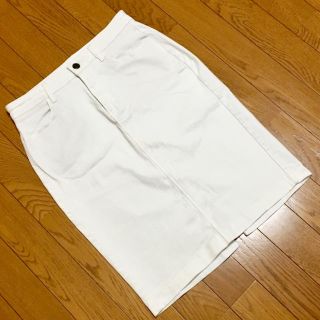 ユニクロ(UNIQLO)のユニクロ 白 タイトスカート(ひざ丈スカート)