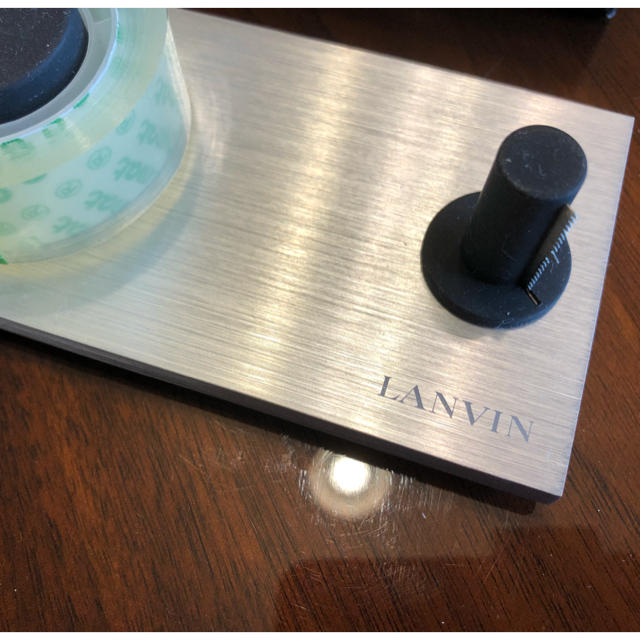 LANVIN(ランバン)の【LANVIN】お値下げ品・パンチ&テープカッターセット 未使用 インテリア/住まい/日用品の文房具(テープ/マスキングテープ)の商品写真