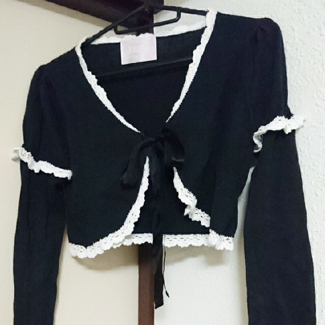 h.naoto(エイチナオト)のh.NAOTO frill   2wayボレロ   黒白 レディースのトップス(ボレロ)の商品写真