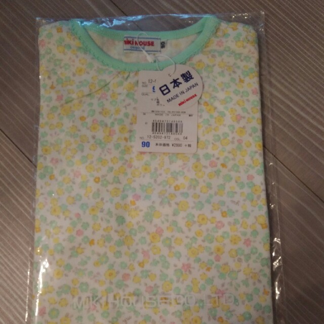 mikihouse(ミキハウス)の新品☆未開封 ミキハウス　小花柄Tシャツ 90 キッズ/ベビー/マタニティのキッズ服女の子用(90cm~)(Tシャツ/カットソー)の商品写真