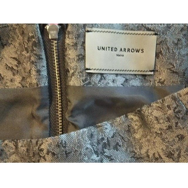 UNITED ARROWS(ユナイテッドアローズ)の★新品未使用★ユナイテッドアローズ★タイトスカート レディースのスカート(ひざ丈スカート)の商品写真