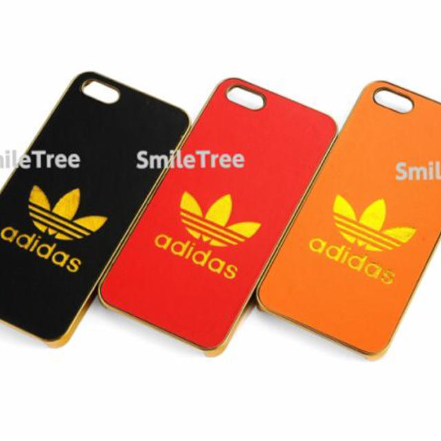 adidas(アディダス)のadidas iPhoneケース スマホ/家電/カメラのスマホアクセサリー(モバイルケース/カバー)の商品写真