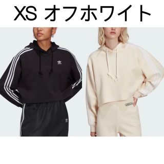 アディダス(adidas)のadidas クロップド パーカー オフホワイト 人気 ショート丈 アディダス(パーカー)