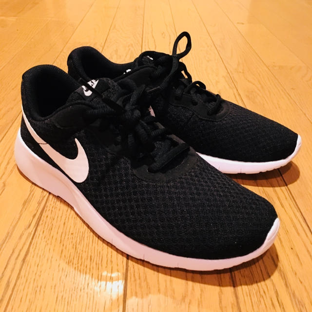 美品 NIKE TANJUN 24.5cm