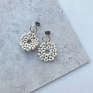 ミニサークルゴールド×つぶつぶウッド ピアス(ピアス)