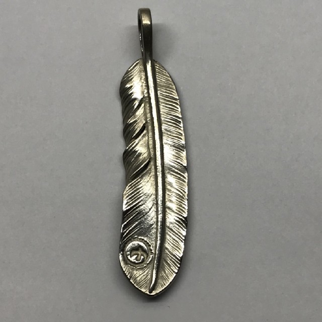 特典付き予約 ゴローズ 金メタル付特大フェザー 現行穴 アクセサリー