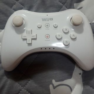 ウィーユー(Wii U)のWiiU コントローラ(家庭用ゲーム機本体)