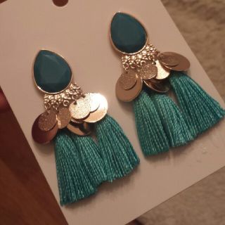 エイチアンドエム(H&M)の安室奈美恵　H&Mコラボ　フリンジ　ピアス(ピアス)