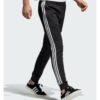 アディダス(adidas)のadidas 新品 トラックパンツ Sサイズ 黒(スラックス)