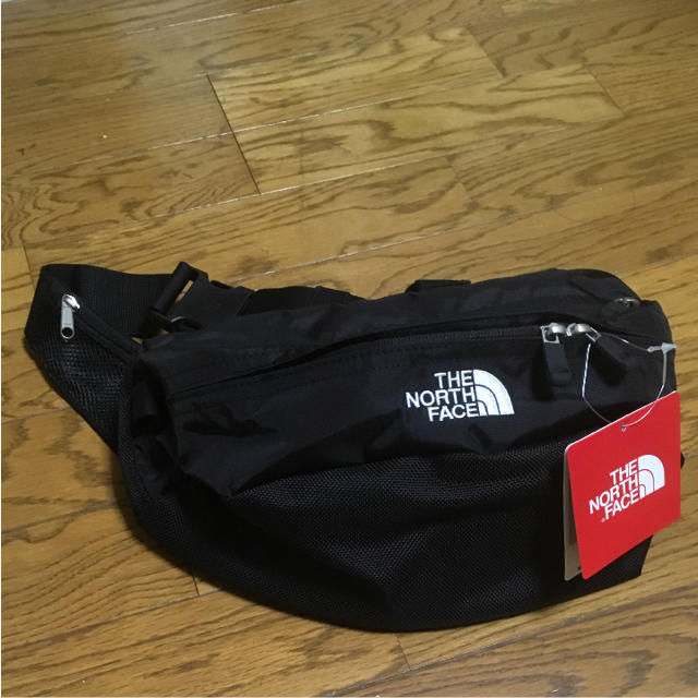 THE NORTH FACE(ザノースフェイス)のノースフェイススウィープ新品タグ付き メンズのバッグ(ウエストポーチ)の商品写真