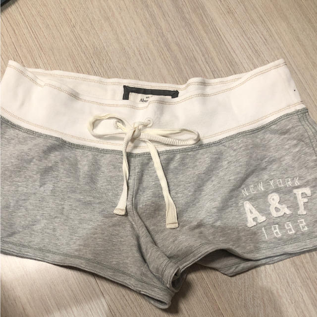 Abercrombie&Fitch(アバクロンビーアンドフィッチ)のアバクロ♡ショーパン レディースのパンツ(ショートパンツ)の商品写真