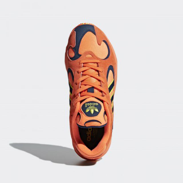 adidas(アディダス)の即発送！adidas YUNG-1 アディダス ヤング メンズの靴/シューズ(スニーカー)の商品写真