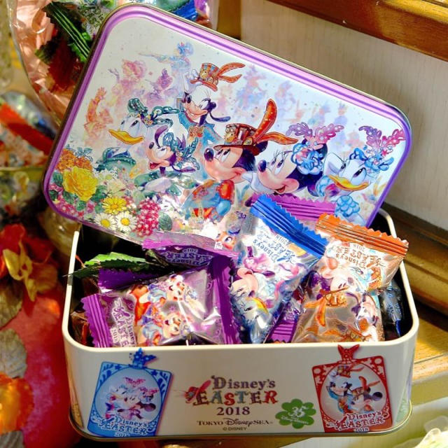 Disney(ディズニー)のディズニー イースター 2018 お菓子 4点 食品/飲料/酒の食品(菓子/デザート)の商品写真