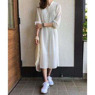 アパートバイローリーズ(apart by lowrys)の期間限定値下 新品タグ付き azul encanto ガウン ワンピース ドット(ロングワンピース/マキシワンピース)