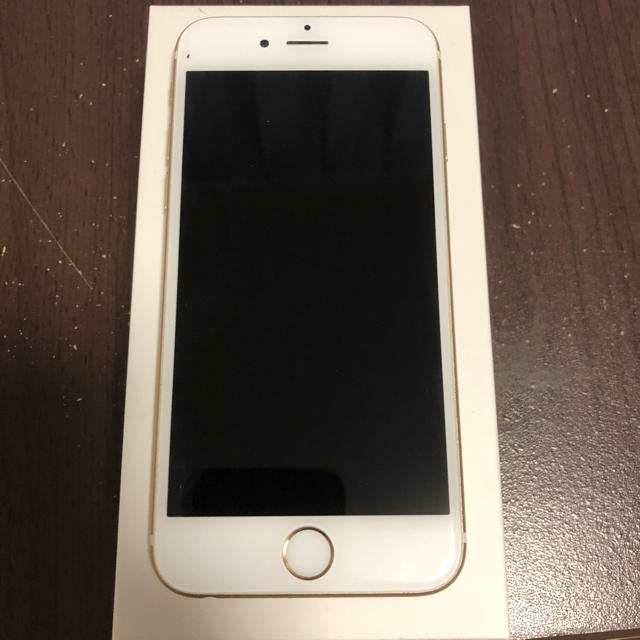 Apple(アップル)のiPhone6s 64gb simフリー  スマホ/家電/カメラのスマートフォン/携帯電話(スマートフォン本体)の商品写真