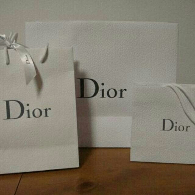 Dior(ディオール)のディオール★ショップ袋　３種類サイズ（5枚セット） レディースのバッグ(ショップ袋)の商品写真