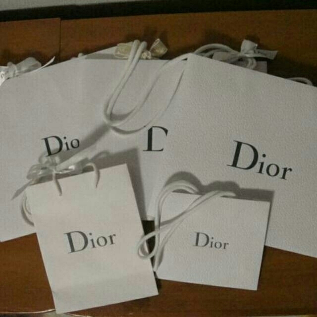 Dior(ディオール)のディオール★ショップ袋　３種類サイズ（5枚セット） レディースのバッグ(ショップ袋)の商品写真
