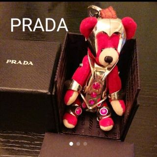 プラダ(PRADA)のアリス ブルー様専用！PRADA くま キーホルダー(キーホルダー)