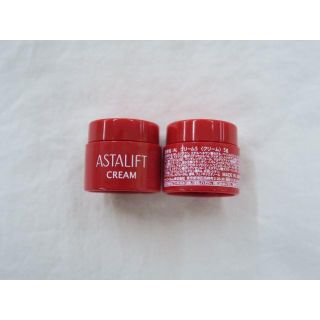 アスタリフト(ASTALIFT)のクリームS 50g　5g×10個　2か月分 フジ　アスタリフト(フェイスクリーム)