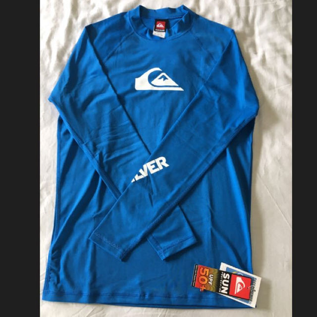 QUIKSILVER(クイックシルバー)の新品•タグ付 クイックシルバー ラッシュガード US XL Quicksilve メンズのトップス(その他)の商品写真