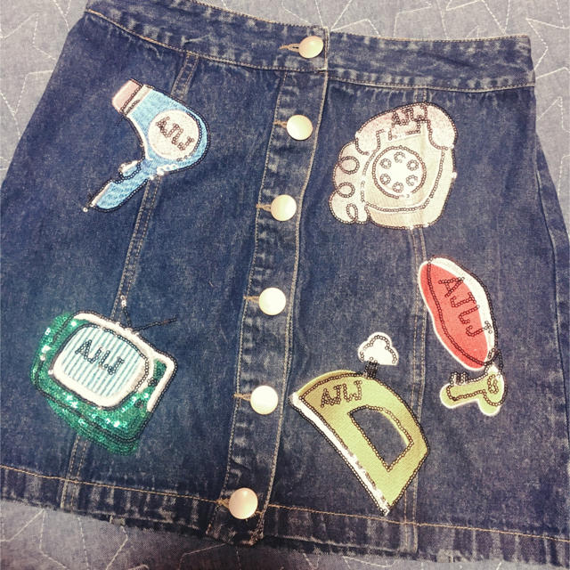 Coco(ココ)のcoco ワッペン　デニムスカート♡ レディースのスカート(ミニスカート)の商品写真