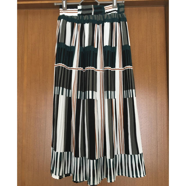 【韓国ブランド】 プリーツスカート レディースのスカート(ひざ丈スカート)の商品写真