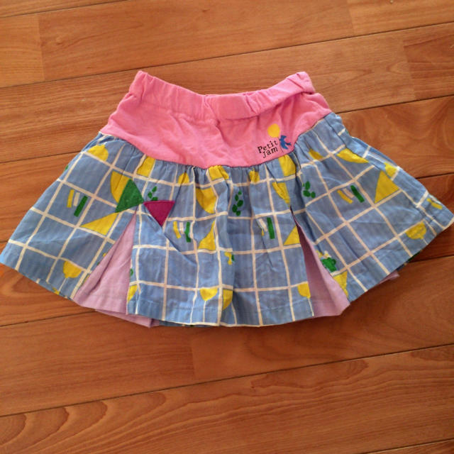Petit jam(プチジャム)のプチジャム 100 スカート (中にスパッツ付き) セラフ好き キッズ/ベビー/マタニティのキッズ服女の子用(90cm~)(スカート)の商品写真