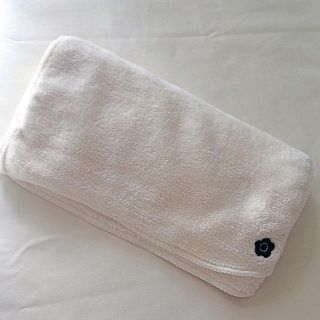 マリークワント(MARY QUANT)のふわふわタオル(タオル/バス用品)