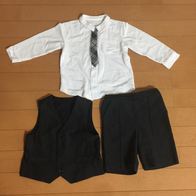 COMME CA DU MODE(コムサデモード)の男児 90サイズ フォーマル3点セット キッズ/ベビー/マタニティのキッズ服男の子用(90cm~)(ドレス/フォーマル)の商品写真