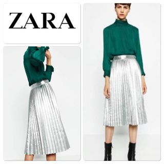 ザラ(ZARA)のZARA メタリック プリーツスカート シルバー M(ひざ丈スカート)