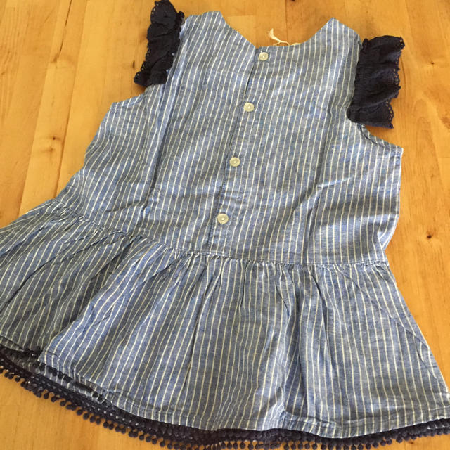 Seraph(セラフ)のセラフ   新品 袖フリル トップス、ノースリーブ キッズ/ベビー/マタニティのキッズ服女の子用(90cm~)(Tシャツ/カットソー)の商品写真