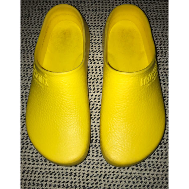 BIRKENSTOCK(ビルケンシュトック)の入手困難 ビルケンシュトック スーパービルキー イエロー メンズの靴/シューズ(サンダル)の商品写真
