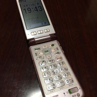 エーユー(au)のau K012 京セラ かんたんケータイ 送料込み(携帯電話本体)