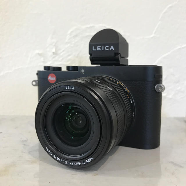 LEICA(ライカ)の土日限定割引！ 美品 leica X Vario ブラック EVF2 ケース付 スマホ/家電/カメラのカメラ(コンパクトデジタルカメラ)の商品写真