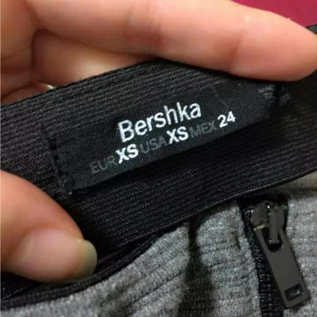 Bershka(ベルシュカ)のベルシュカ ミニスカート タイトスカート グレー レディースのスカート(ミニスカート)の商品写真