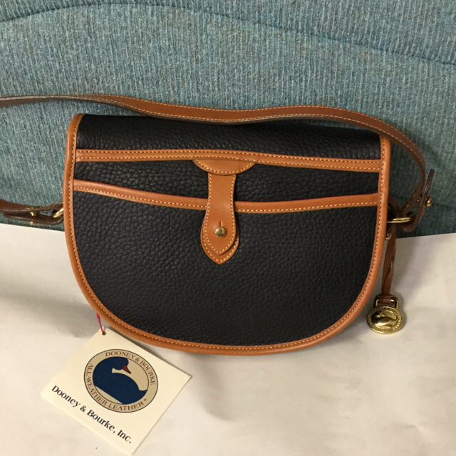 DOONEY & BOURKE 本革ショルダーバッグ☆ブラック☆新品の通販 DOONEY & BOURKE 本革ショルダーバッグ☆ブラック☆新品の通販