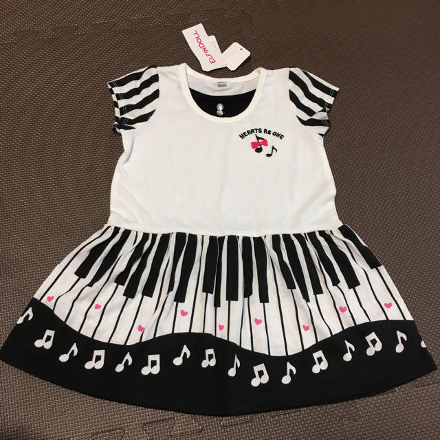 西松屋(ニシマツヤ)の新品★ワンピース100cm キッズ/ベビー/マタニティのキッズ服女の子用(90cm~)(ワンピース)の商品写真