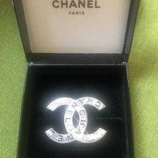 シャネル(CHANEL)のシャネルブローチシルバー(ブローチ/コサージュ)