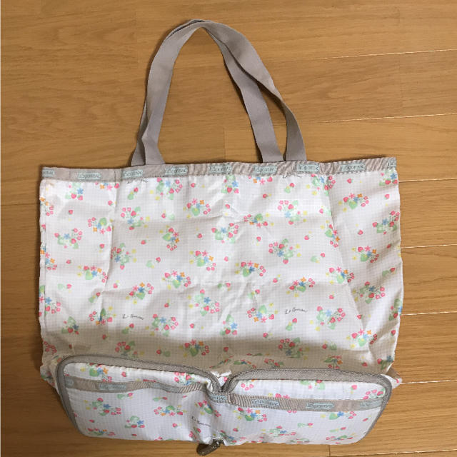 LeSportsac(レスポートサック)のレスポートサック エコバッグ たためる  マチ付き レディースのバッグ(エコバッグ)の商品写真