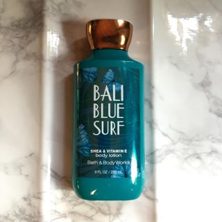 バスアンドボディーワークス(Bath & Body Works)のBath & Body Works ( Bali Blue Surf)(ボディクリーム)