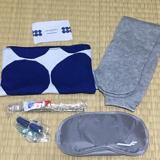 marimekko(マリメッコ)の【非売品・新品未使用】フィンエアー +マリメッコ アメニティ インテリア/住まい/日用品の日用品/生活雑貨/旅行(旅行用品)の商品写真