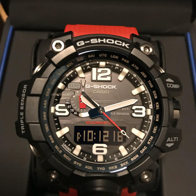 G-SHOCK(ジーショック)の希少！マッドマスター　レスキューレッドGWG-1000RD-4AJF メンズの時計(腕時計(アナログ))の商品写真