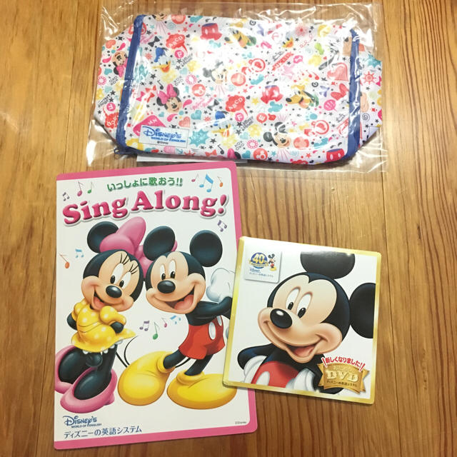 Disney(ディズニー)のワールドファミリー♡マルチポーチ エンタメ/ホビーのDVD/ブルーレイ(キッズ/ファミリー)の商品写真