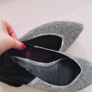 ザラ(ZARA)のザラ フラット ラメ✨(ローファー/革靴)